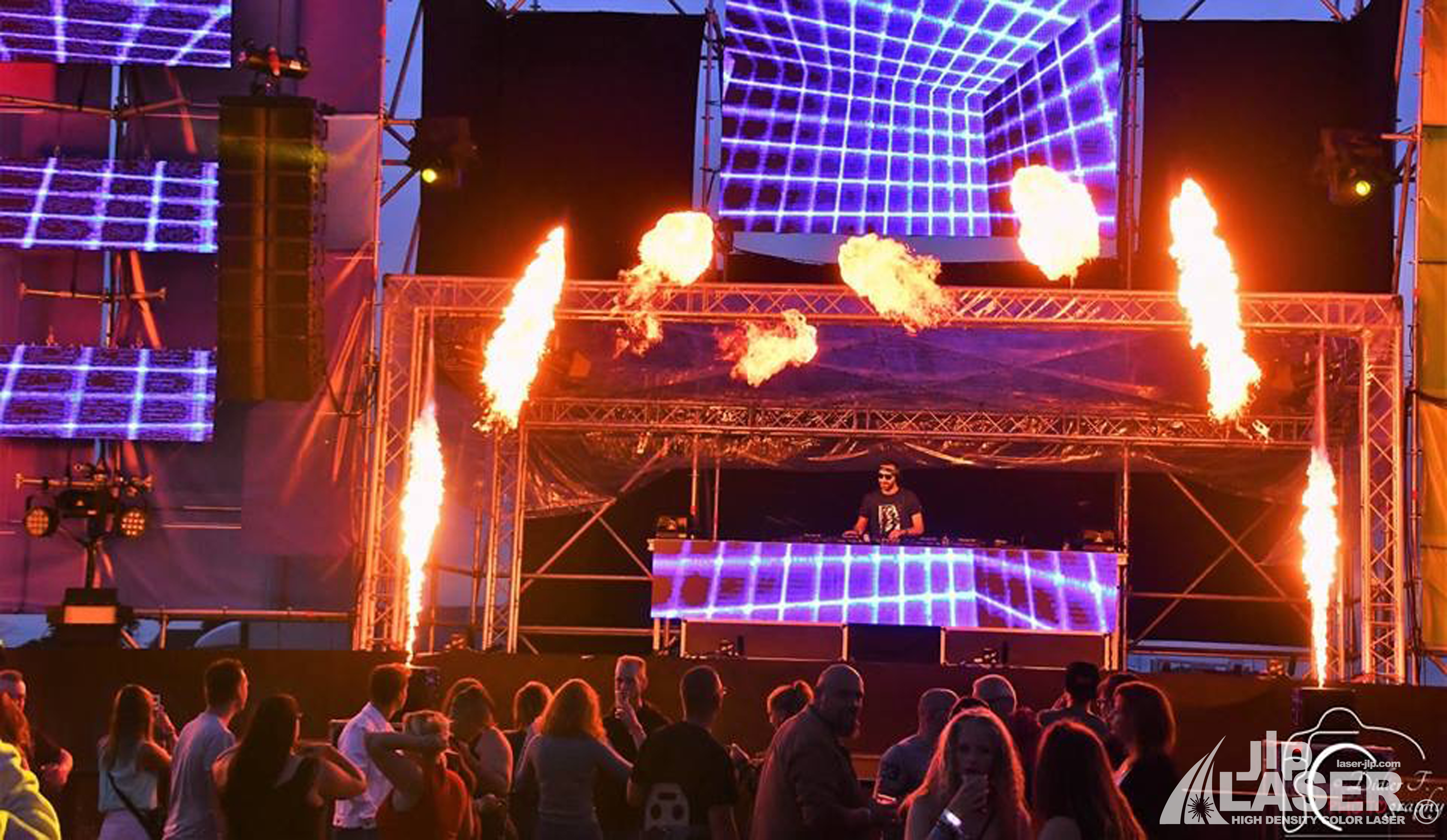 #LEDSCREEN #FIRE